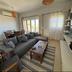 2 Bedrooms Apartment With Pool & Lake Views